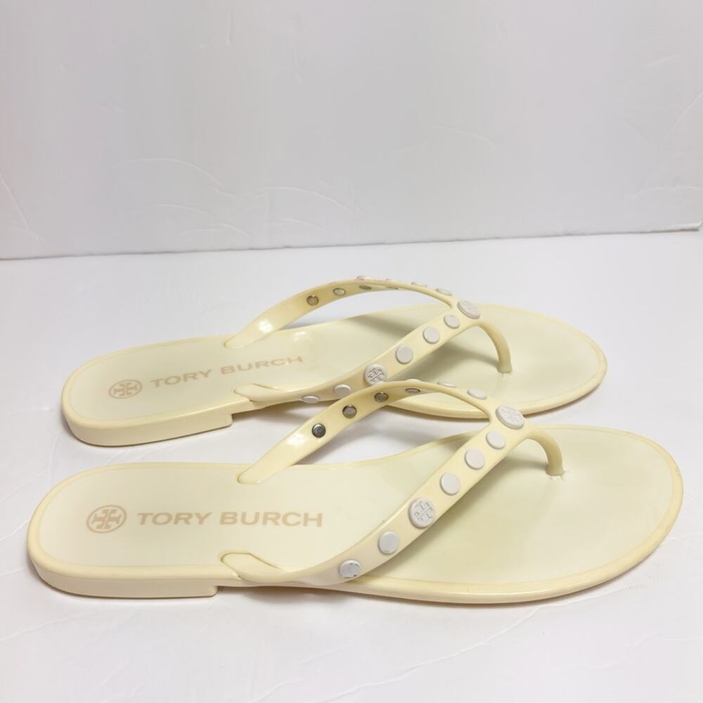 TORY BURCH WOMEN'S WHITE YELLOW STUDDED JELLY SANDALS SIZE 9 - Picture 2 of 7
